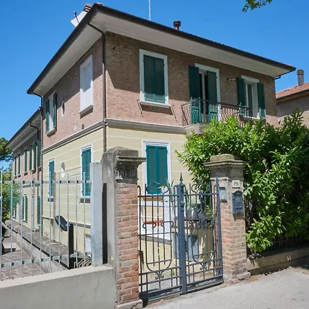 Semprini - Via Tripoli Appartamento *